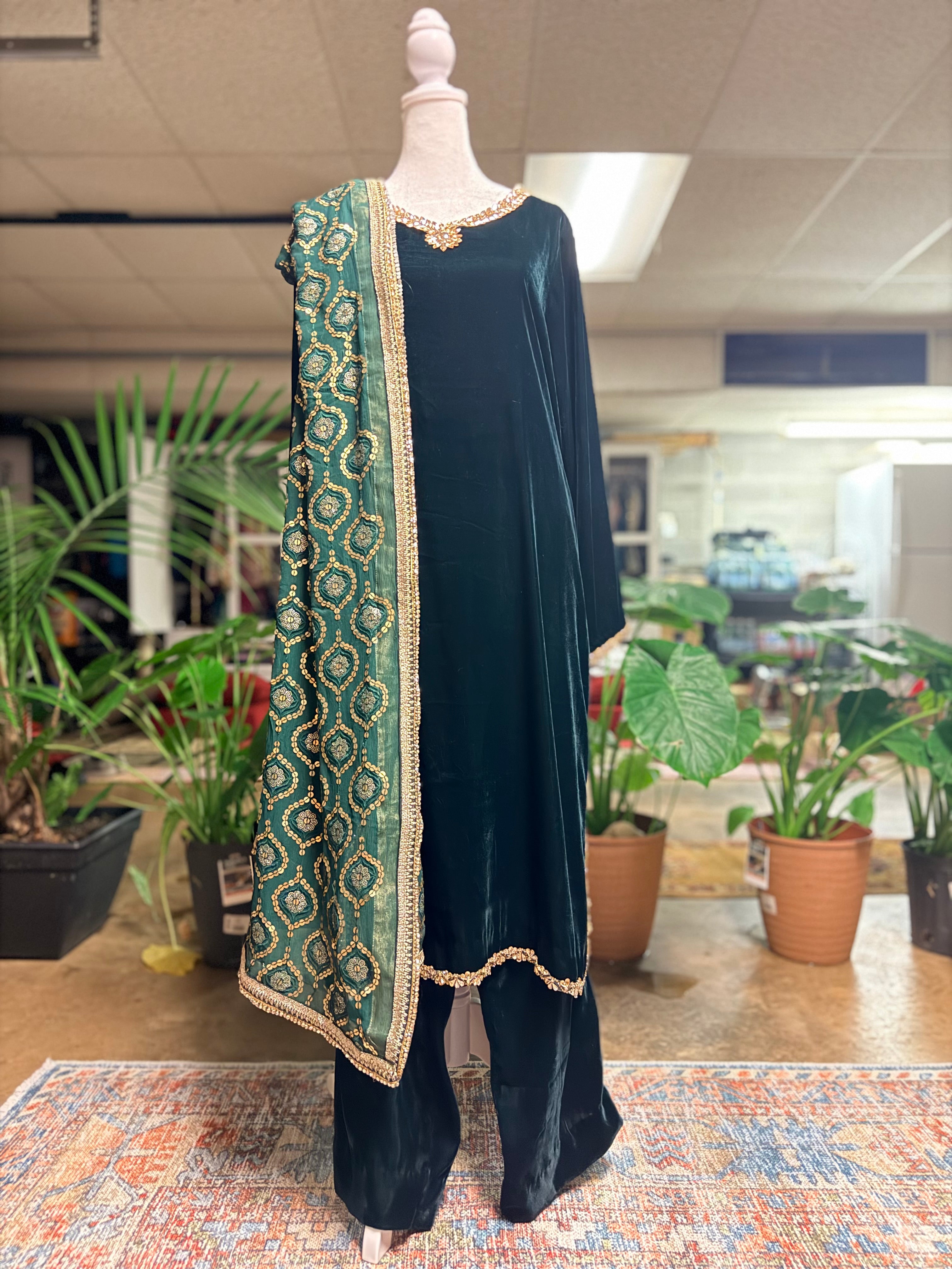 Emerald Royale - Velvet Formal Set